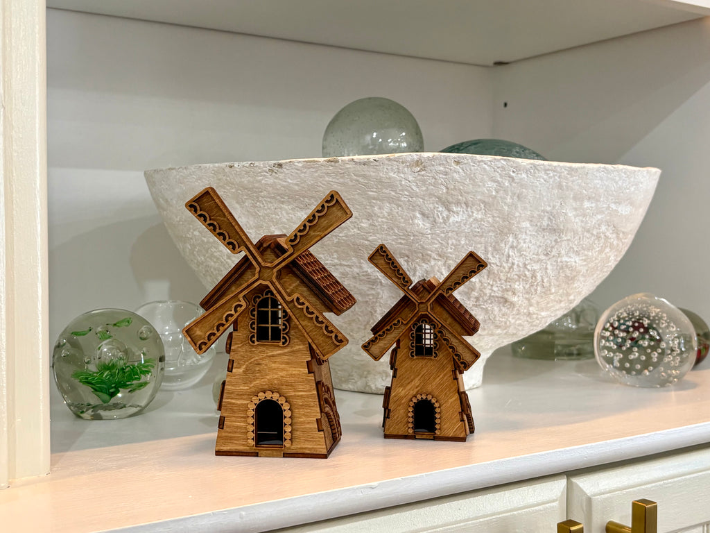 Rustic Village House - Windmill